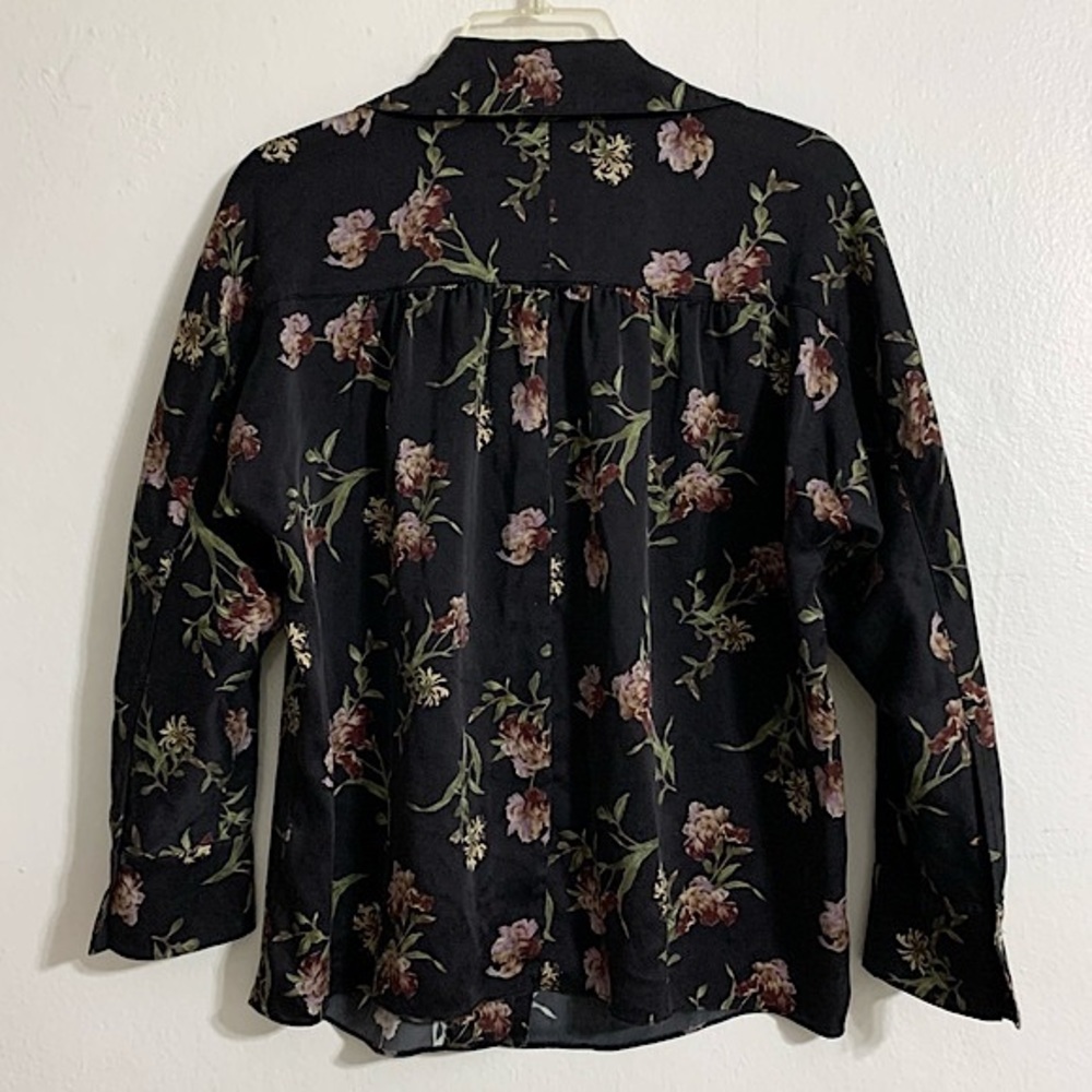 VINCE. Iris Honeysuckle 100% Silk Shaped Collar Pullover - Size S - Picture 9 of 14